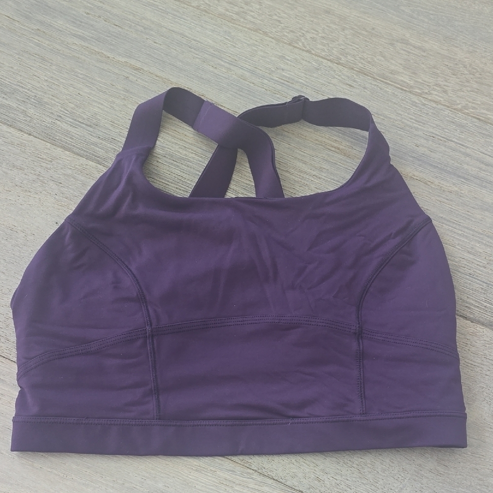 Lululemon bra Size 8